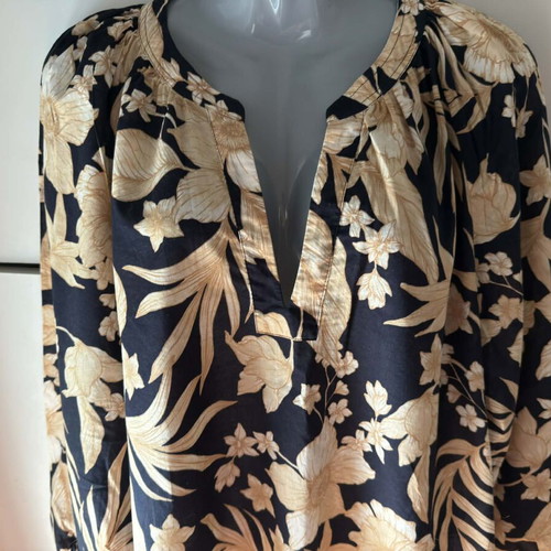 Witchery cotton blouse like new, size L, beige and blue