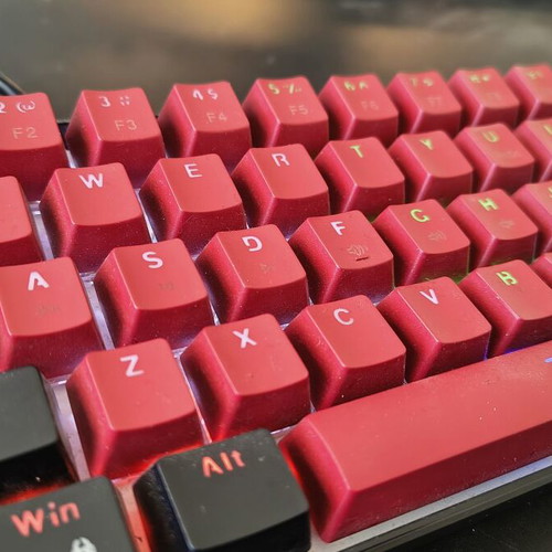 Snpurdiri V900 60% Mechanical Keyboard like new, red switches