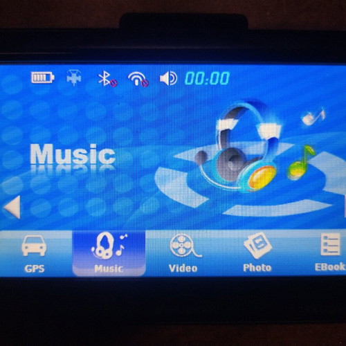 DX GPS Car Mp3 player used with Bluetooth and 5" screen
