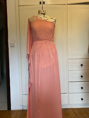 Official coral dress