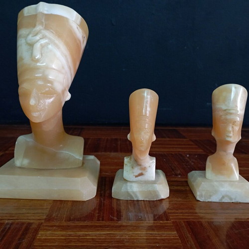 Decorative portatif with Nefertiti face used, Egyptian marble