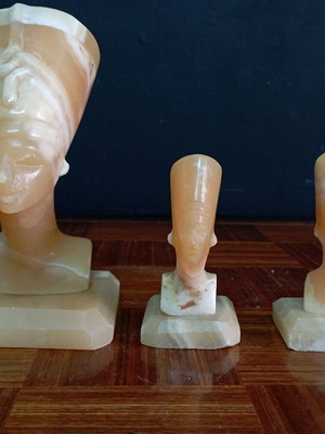 Decorative portatif with Nefertiti face used, Egyptian marble