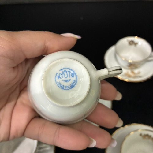 Kyoto Made in Japan Espresso Cups with Gold Details, Like New