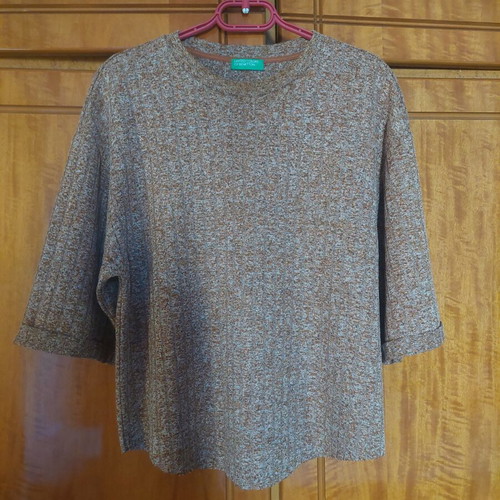 Benetton boxy shirt like new, brown, size M