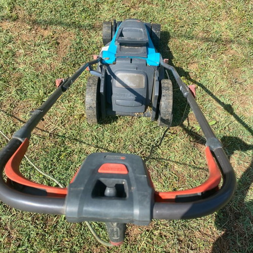 Electric lawn mower like new, easy to use
