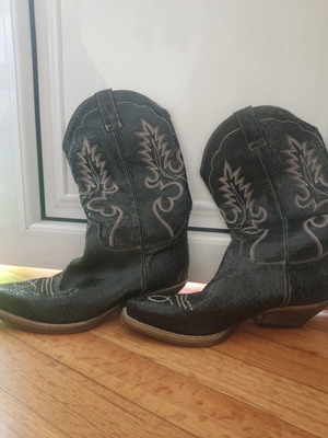 Vintage cowboy boots