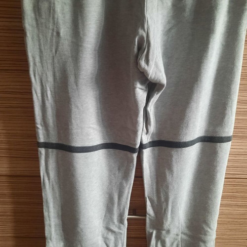 Sweatpants medium used, gray and yellow