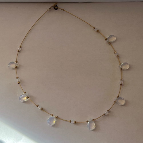 Handmade necklace like new with transparent teardrops and gold wire