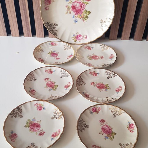 Bavaria dessert plates like new