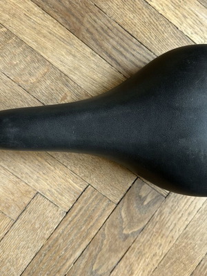Bicycle saddle used