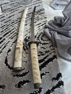 White Katana decorative sword like new with wooden stand