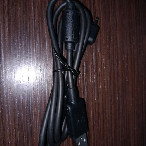 Sony Ericsson data and charging cable 1200-1485.1 new