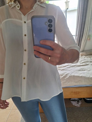 Sheer shirt like new, size M, white