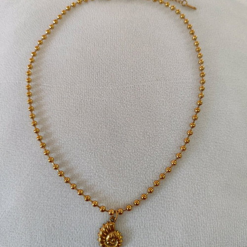 Stainless steel gold-plated necklace with shell new