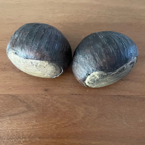 Handmade ceramic decorative figs like new