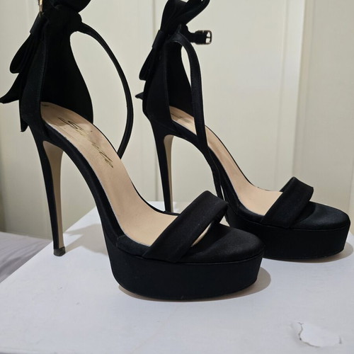 Sante Shoes platform heels like new, size 38, black