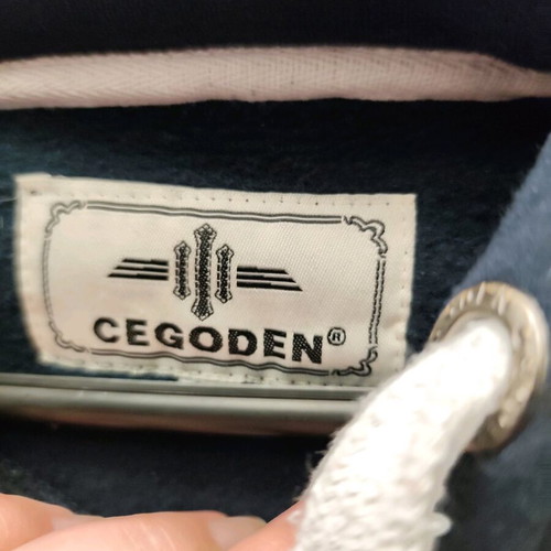Cegoden sweatshirt used, size Large, multicolor
