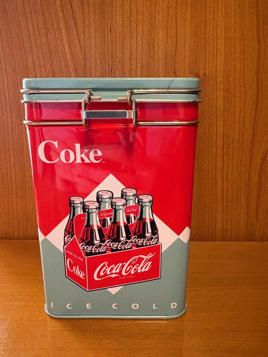 Coca Cola tin jar new, unused - € 15,00 - Vendora.cy