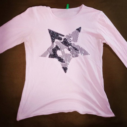 Benetton long sleeve pink top with black glitter star used
