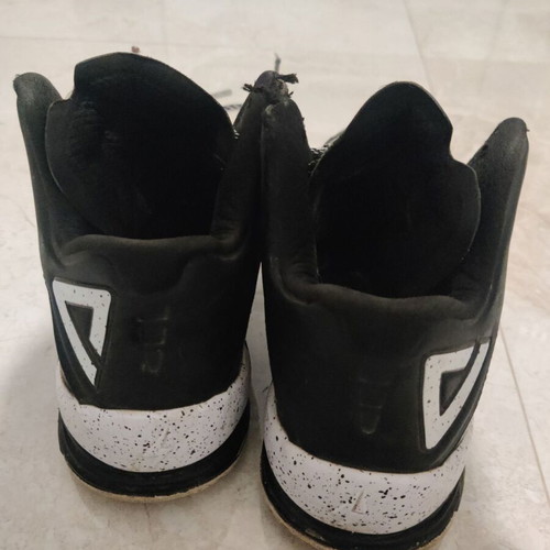 Peak basketball shoes used size 42 black