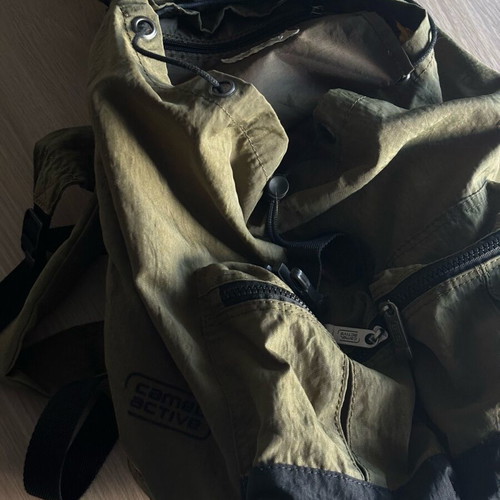 Camel Active backpack like new in oil/khaki with black details