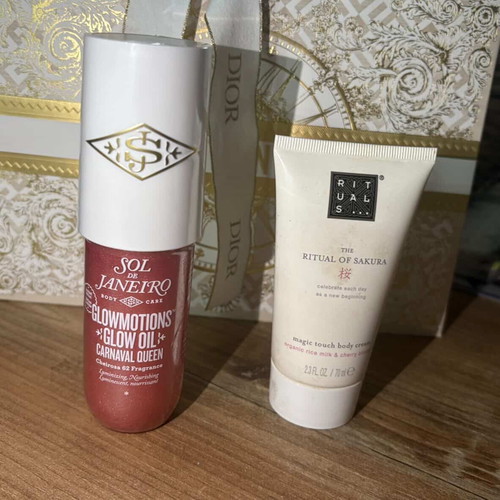 Sol de Janeiro Body Oil new with gift cream from Rituals