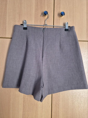 Skort Stradivarius γκρι, σαν καινούργιο, μέγεθος S