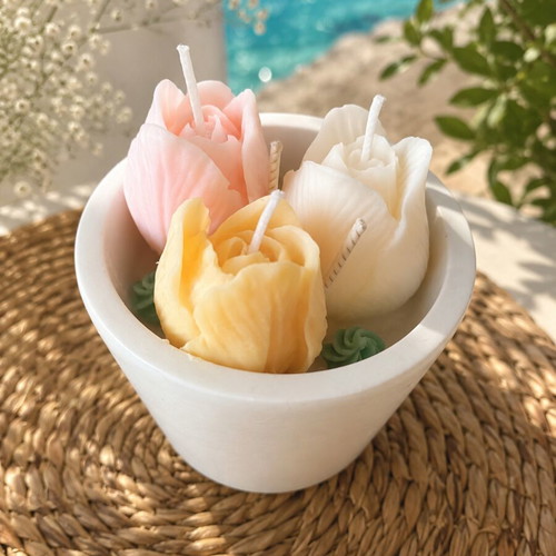 Handmade scented flower candle with reusable porcelain powder container