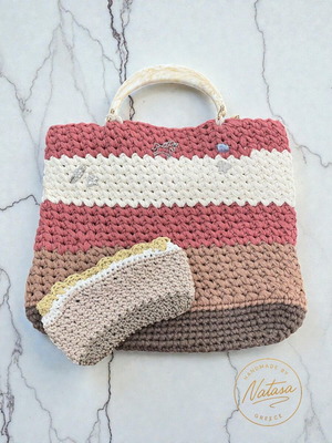 Handmade knitted handbag in pink and white tones, new