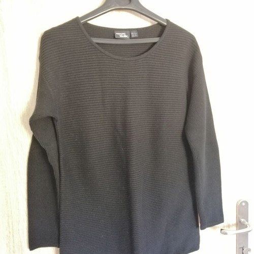 Pullover size xs-s black used