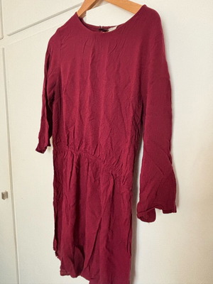 H&M Divided midi dress like new, red