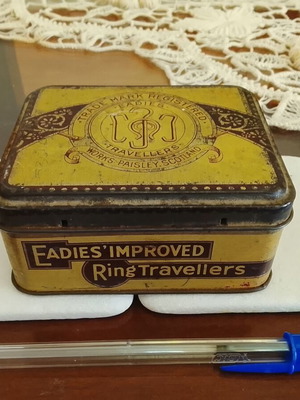 Vintage Eadies Improved Ring Travellers Metal Box used