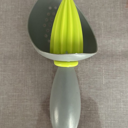 Lemon squeezer silicone new