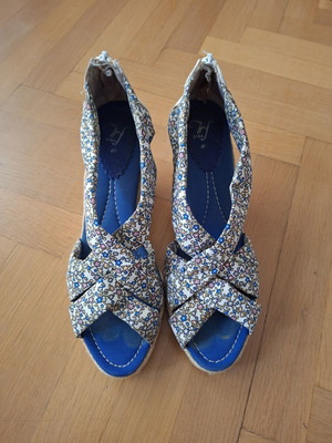 Zara women's floral platform sandals size 40