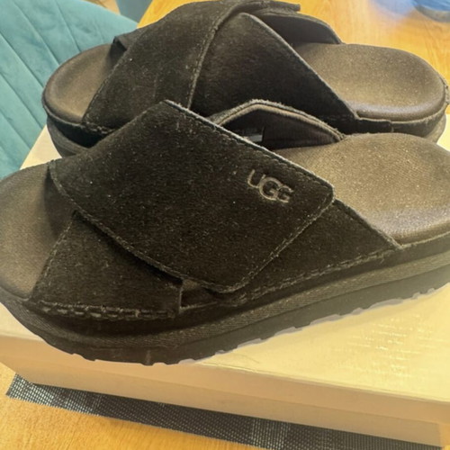 Ugg platform slippers black like new