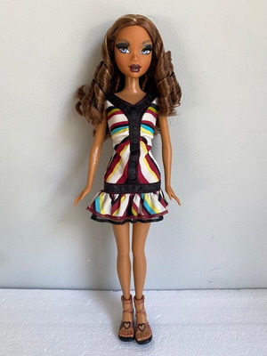 Mattel Barbie My Scene Goes Hollywood Madison κούκλα μεταχειρισμένη με ατέλειες