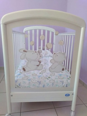 Baby bed by Pali with Greco Strom mattress like new