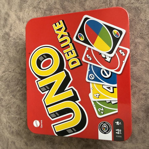 UNO Deluxe card game