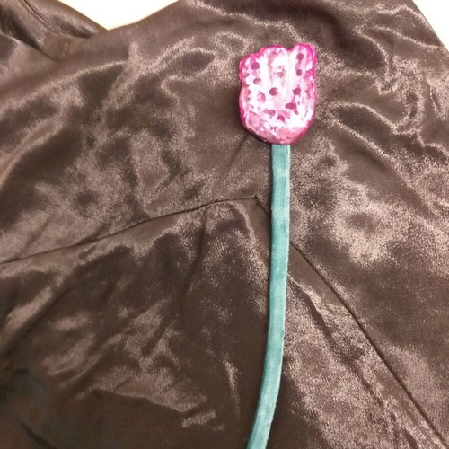 Tulip pin with long stem new