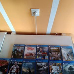 Sony Playstation 4 1TB σαν καινούργιο με 12 παιχνίδια και 2 γνήσια χειριστήρια