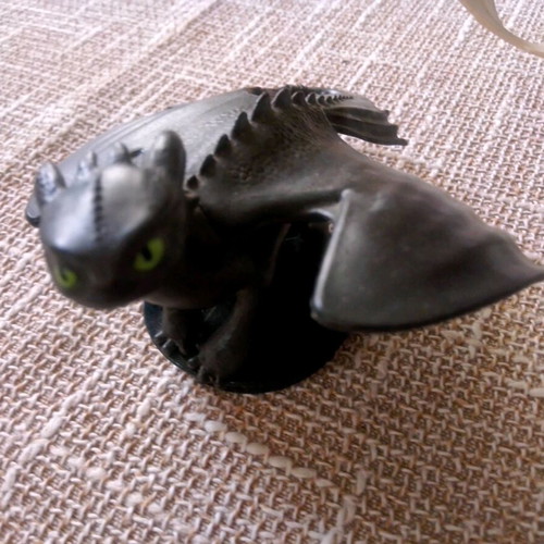 Dragons Toothless & Light Fury collectible figures cinema edition like new