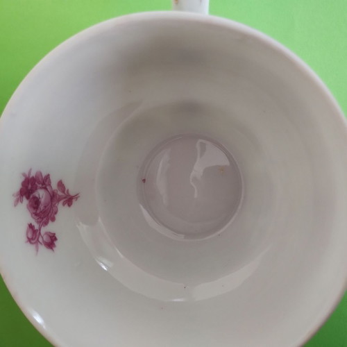 Set of 2 retro porcelain cups with saucers fine porcelain with gold rim like new