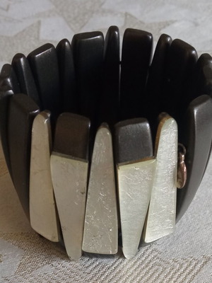 Elastic bracelet like new, black and gray