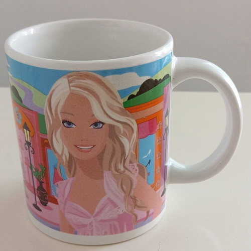 Porcelain mug like new with pink design