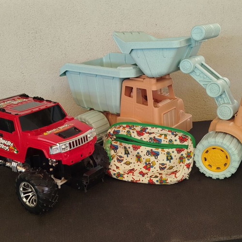Angry Birds monster truck and beach toy vehicle set