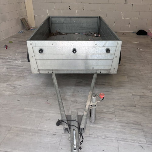 Car Trailer like new with new registration and license