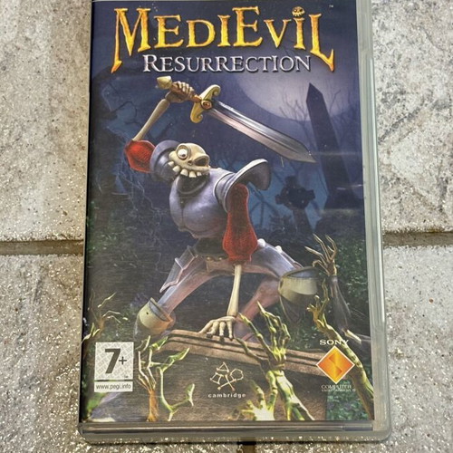 MediEvil Resurrection PSP game like new, complete in box