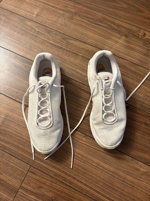 Nike Dn бели маратонки номер 45, като нови