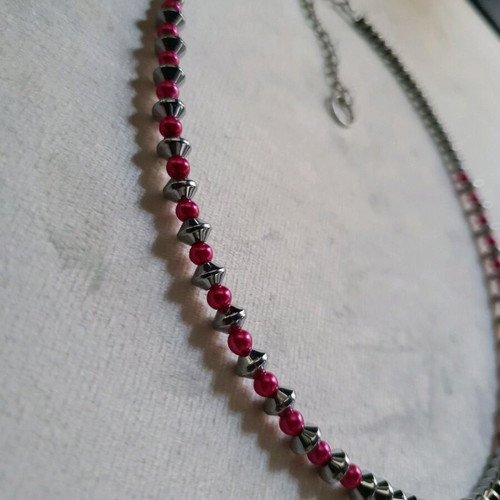 Beaded necklace with natural silver hematite and pink glass pearls, new
