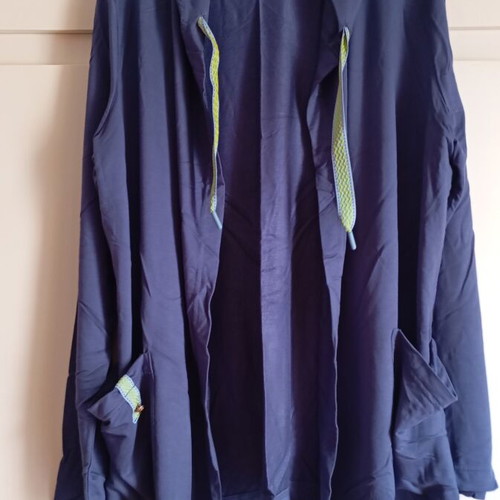 Atraxion lightweight hoodie jacket size L, indigo blue